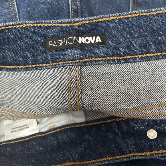 Fashion Nova Mom Jeans Medium Wash 5-Pocket Dungaree Style I Got it From my Mama - Picture 7 of 10